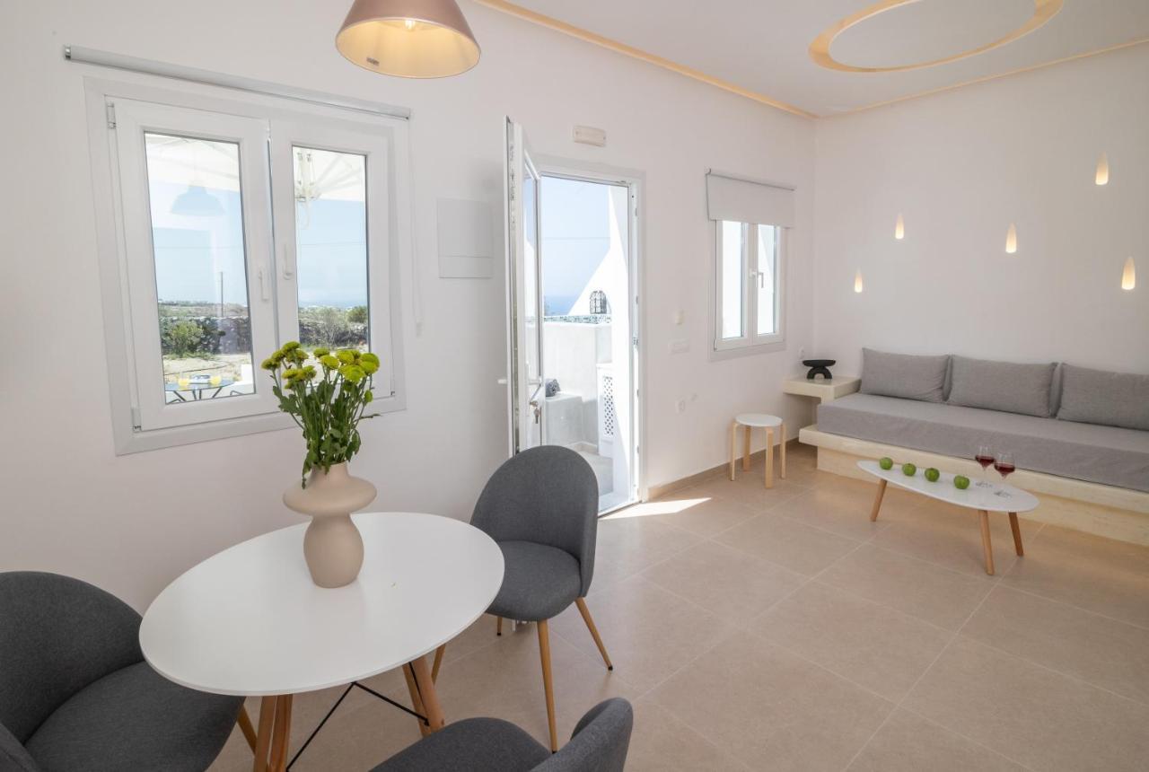 Theophrasti Suites Foinikiá Exteriér fotografie
