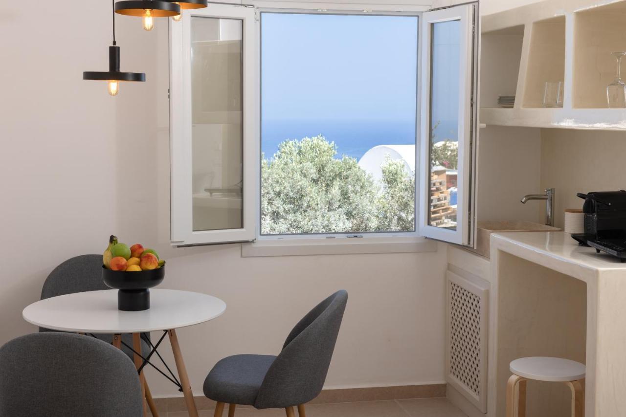 Theophrasti Suites Foinikiá Exteriér fotografie