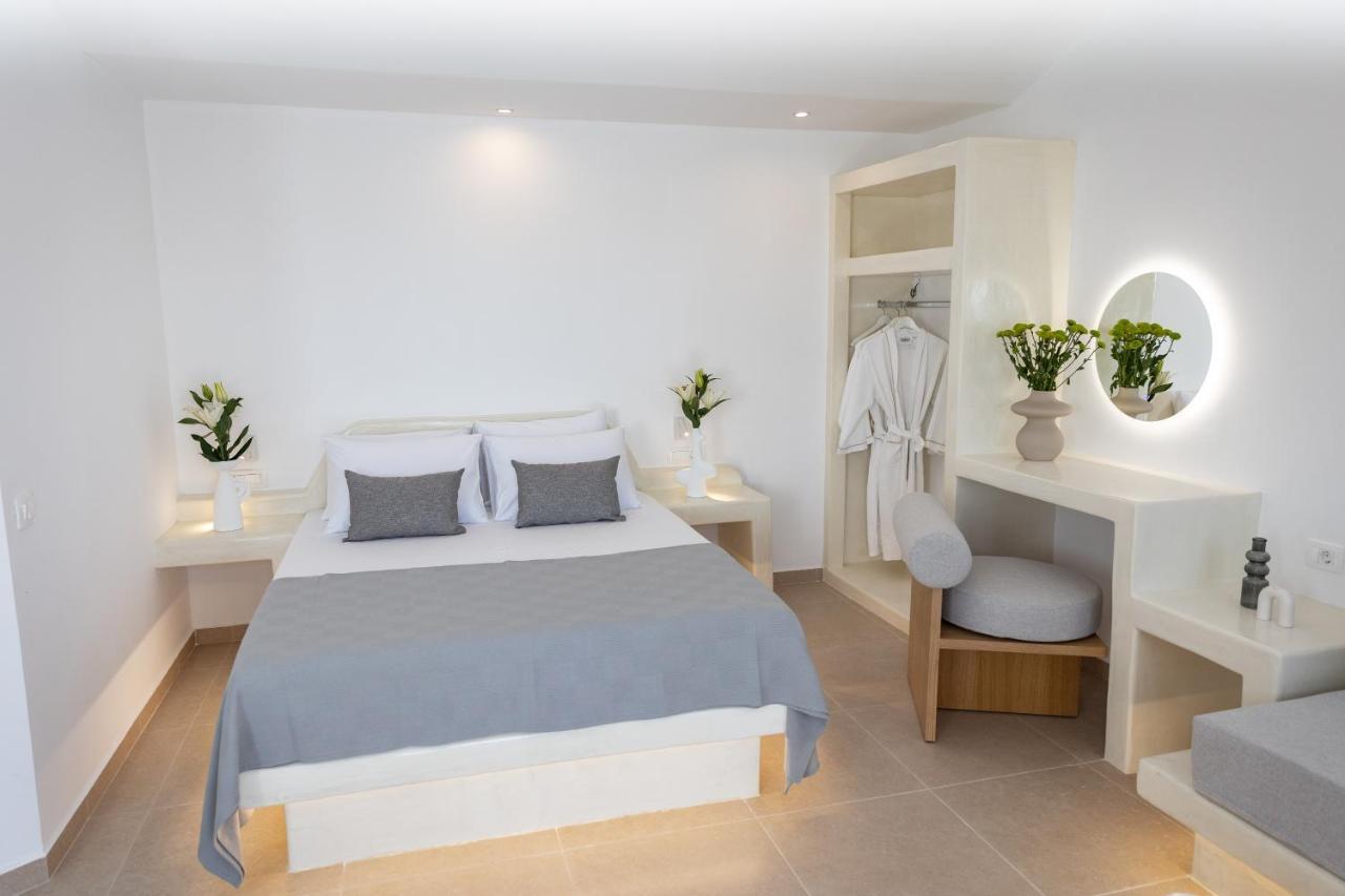 Theophrasti Suites Foinikiá Exteriér fotografie
