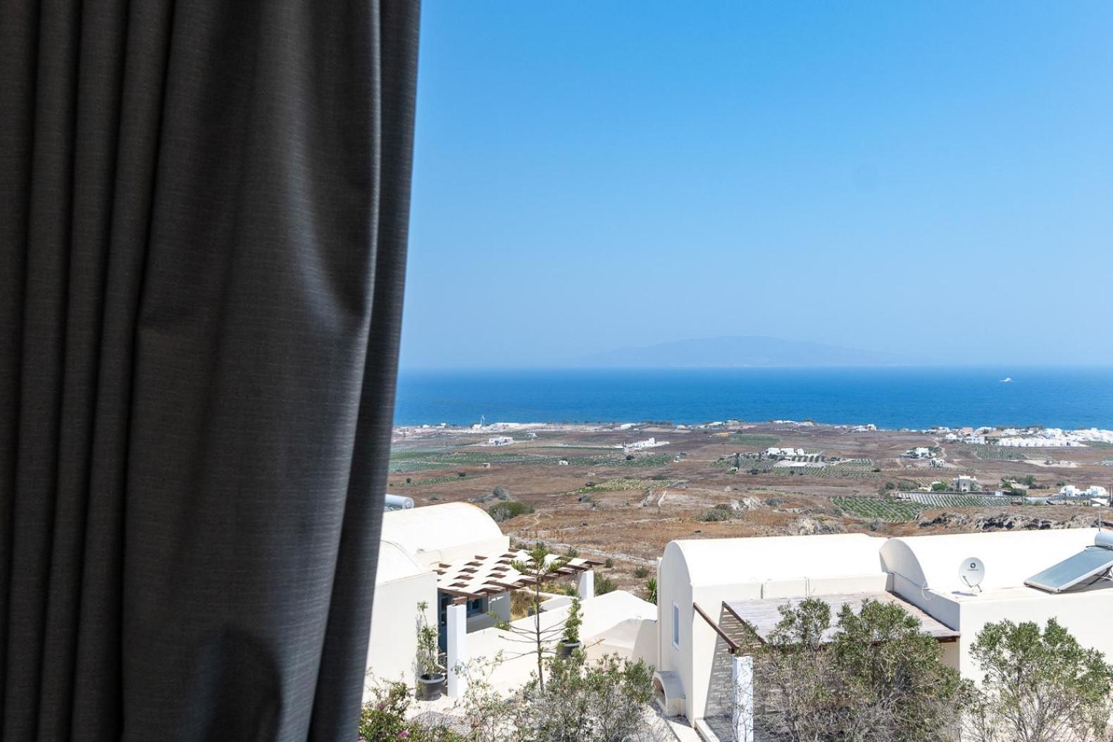 Theophrasti Suites Foinikiá Pokoj fotografie